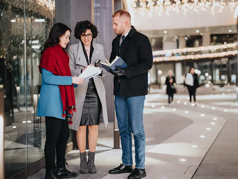Visite d'un commerce dans un centre commercial
